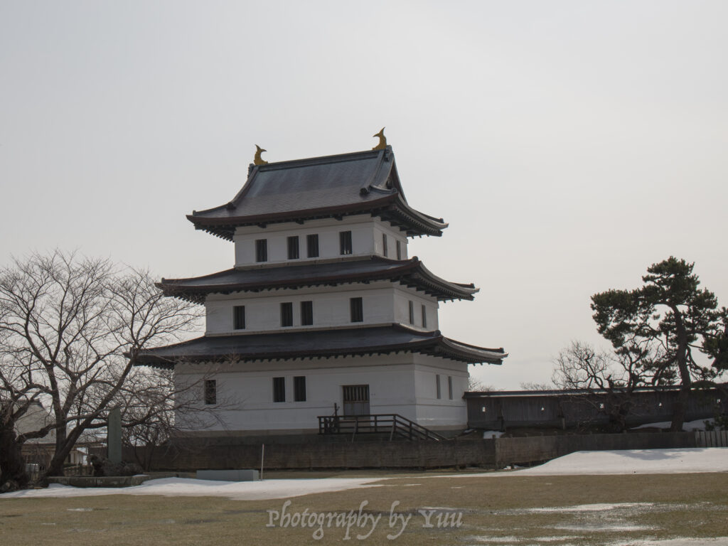 雪と松前城